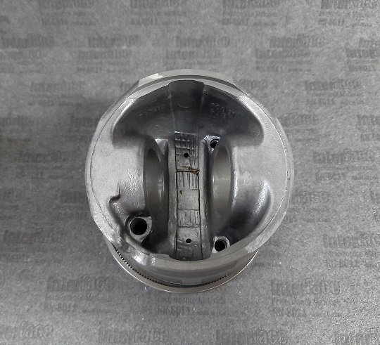 FORD  TRANSIT 2.4 16V TDI-DT24H DURATORQ - PISTON C/LUBRICACION POZO 40MM 89.9MM