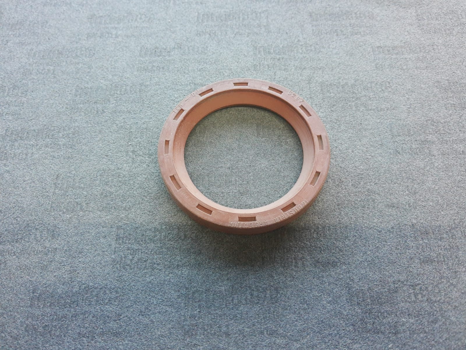 MITSUBISHI L-100 RET. BANCADA 58X78X10